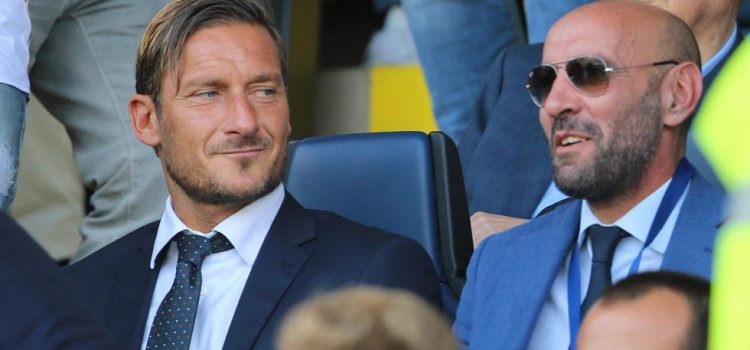 Francesco Totti y Andriy Shevchenko sacarán las bolas en el sorteo de la Champions League