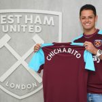 Fanática subasta camiseta del «Chicharito» para ayudar a damnificados mexicanos