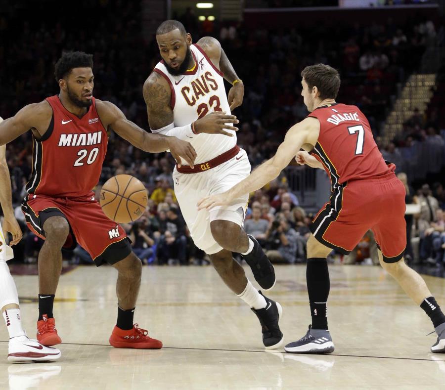 Lebron James Expulsado Por Primera Vez En Su Carrera Sporthiva Online 1201