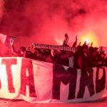 El salvaje recibimiento de los hinchas del PSG al Real Madrid: VÍDEO