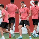 El primer entrenamiento de «Chicharito» Hernández con el Sevilla