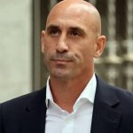 Luis Rubiales será juzgado en febrero de 2025 por beso a Jenni Hermoso