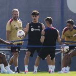 Hansi Flick dirige el primer entrenamiento del Barcelona en Orlando