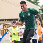 Celtic y el hondureño Luis Palma visita la Casa Blanca y desata la locura de niños