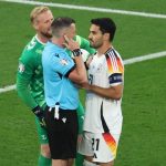 UEFA aplicará a todas sus competiciones que solo el capitán pueda hablar con los árbitros