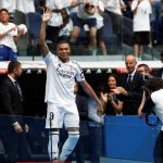 El Santiago Bernabéu se viste de gala para el esperado debut de Mbappé