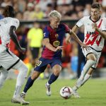 Barcelona remontó al Rayo con golazo de Dani Olmo y es líder