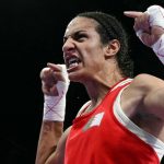 Boxeadora Khelif, inmersa en polémica de género, asegura primera medalla para Argelia