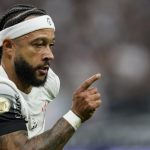 Memphis Depay se estrena en el Corinthians brasileño con una victoria decisiva