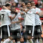 Los «reds» asaltan Old Trafford: Liverpool goleó al Manchester United y pelean liderado con el City