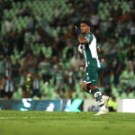 ‘Choco’ Lozano marca su tercer gol con Santos Laguna en empate con Pachuca