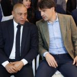 Morientes pide perdón a Roberto Carlos: «Le tiraban un plátano y nos reíamos»