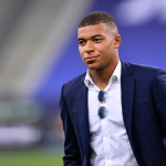 Mbappé intensifica su disputa con el PSG por 55 millones de euros en salarios atrasados