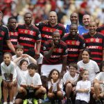 ‘Leyendas del Flamengo’ vencen a Amigos de Italia en despedida de ‘el Emperador’ Adriano