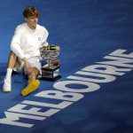 Sinner gana a Zverev y retiene su título en el Abierto de Australia