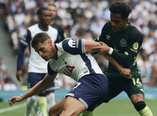 El Tottenham resurge con una remontada al Brentford